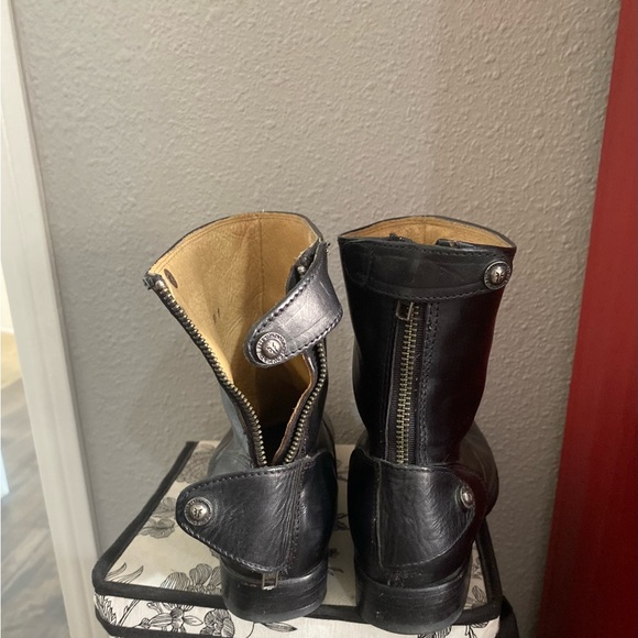 Frye button leather zip short boot #76501 Black Size 7.5 - Picture 5 of 5